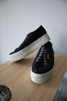 Superga schwarz mit Plateau, Grösse 39