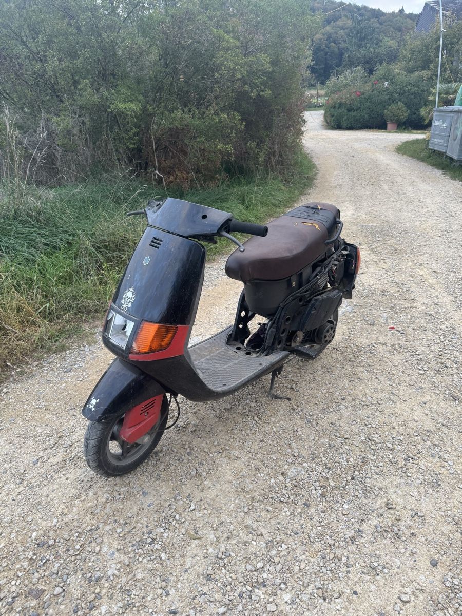 Piaggio Scooters: Piaggio Sfera NSL 50ccm Ab platz – Défectueux à Büren an der Aare par erk_sdp8 3