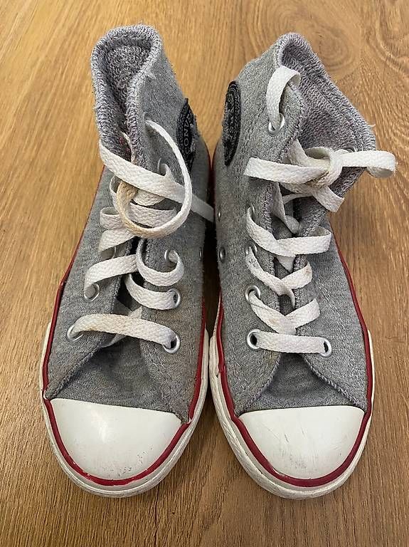 Converse Chaussures hommes: COOLE CONVERSE ALL STARS, GRÖSSE 27 – D'occasion à Alberswil par mina012