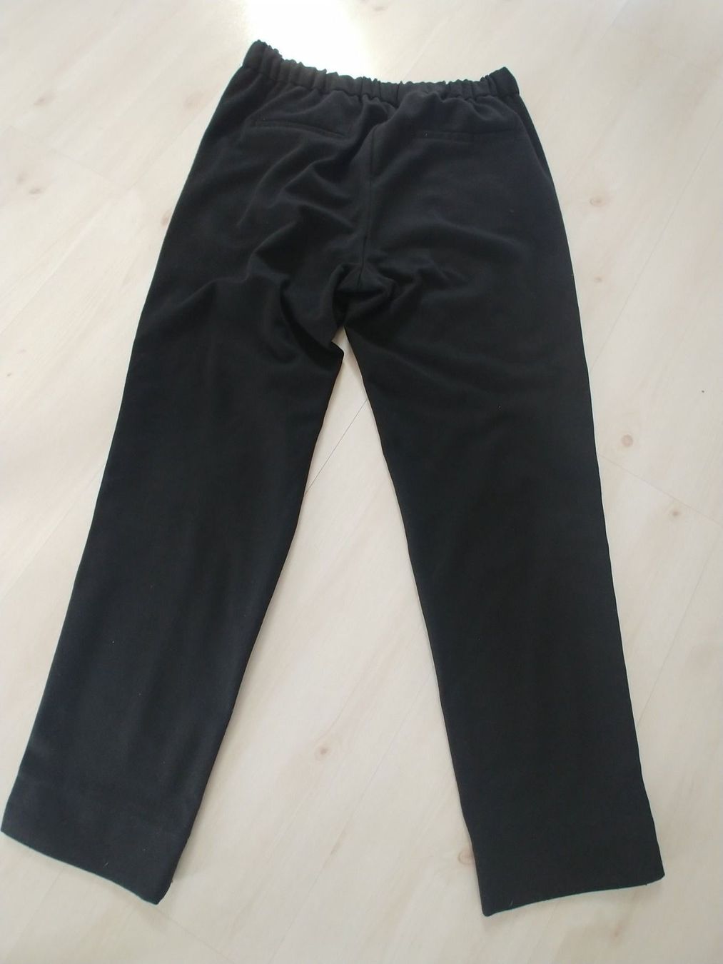 Zara Pantaloni: Hose Damen Gr. M – Usato da Bäriswil BE venduto da Rezz 1