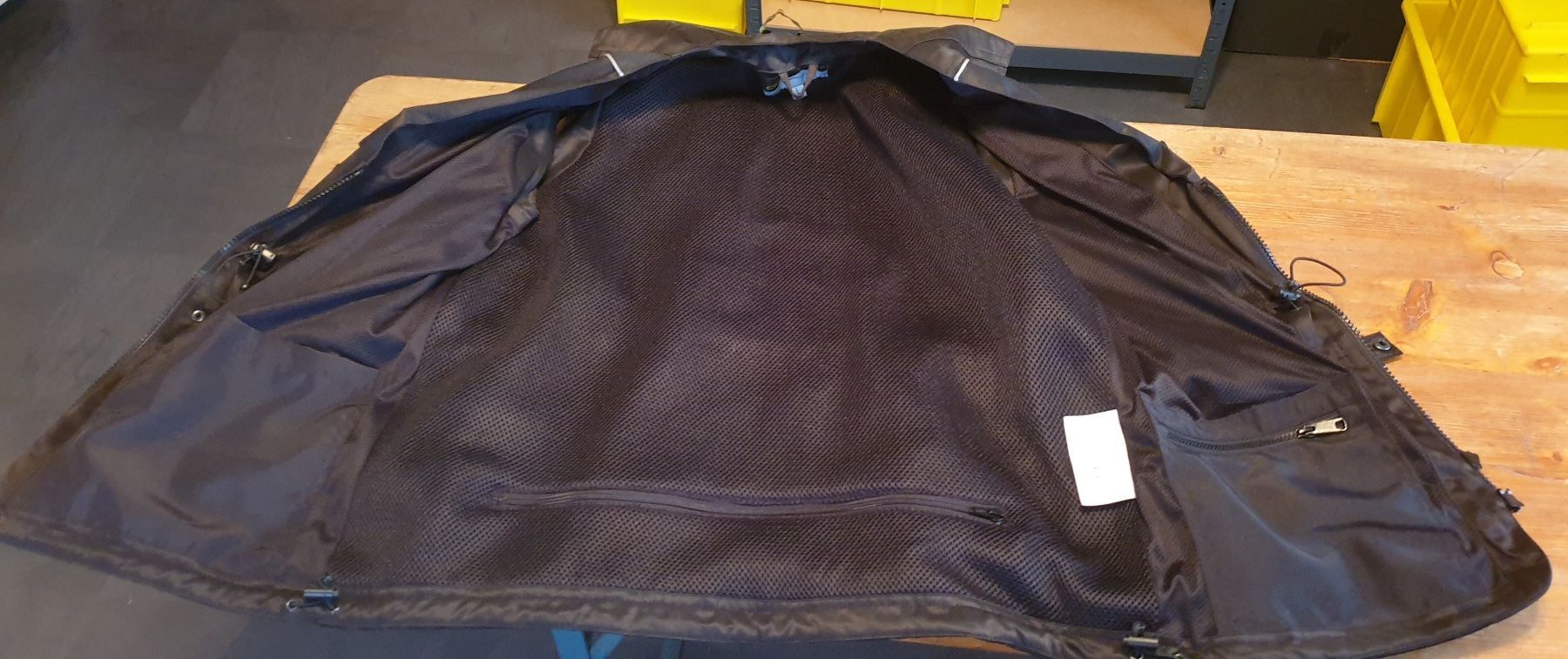 Dogger Gilet & Giacche: Weste / Gilet Dogger Grösse L – Nuovo e nell'imballaggio originale da Weiningen ZH venduto da Sternschnuppe33 5
