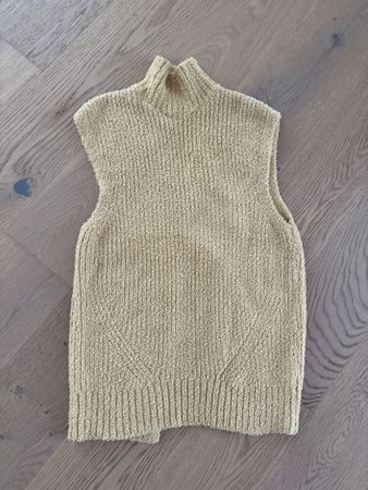 Trendige Strickweste in Senfgelb, Grösse S/M, Top Zustand