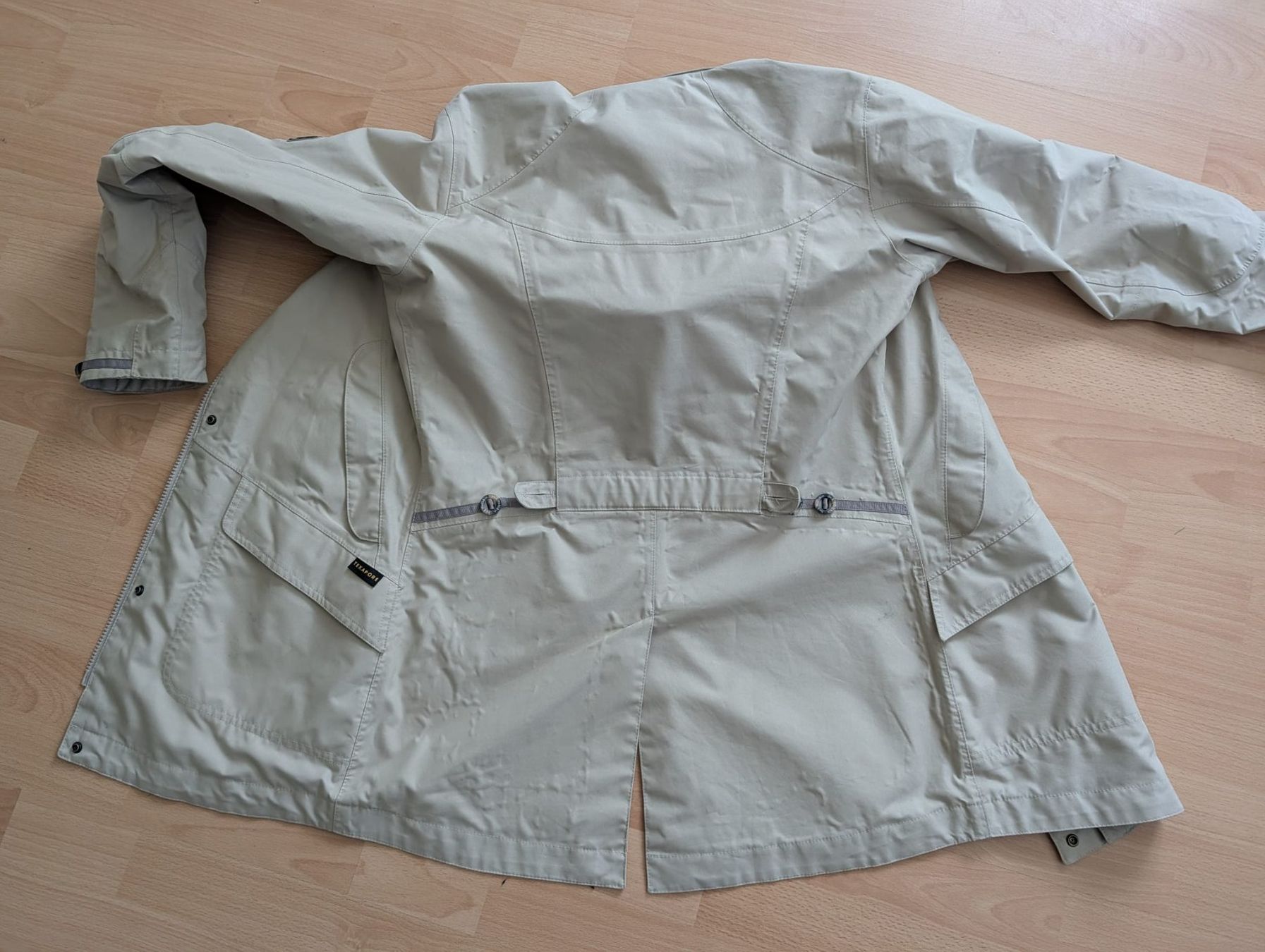 Jack Wolfskin Giacche: Jack Wolfskin Outdoor-Jacke – Usato da Wahlendorf venduto da djsteven72 2