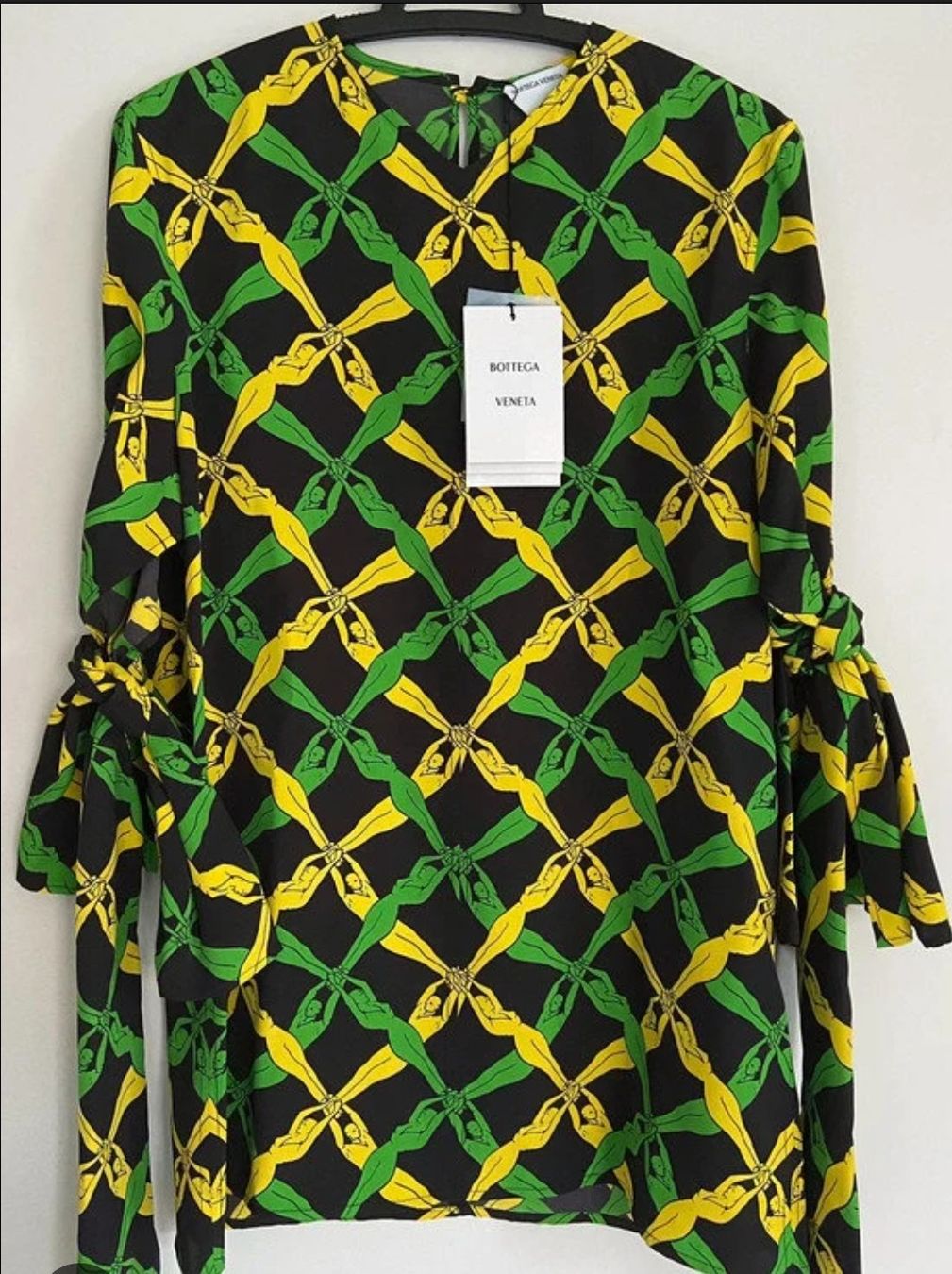 Bottega Veneta Blusen: New blouse by Bottega Veneta, size IT40 – Neu und originalverpackt aus Bern von tym_k7bc