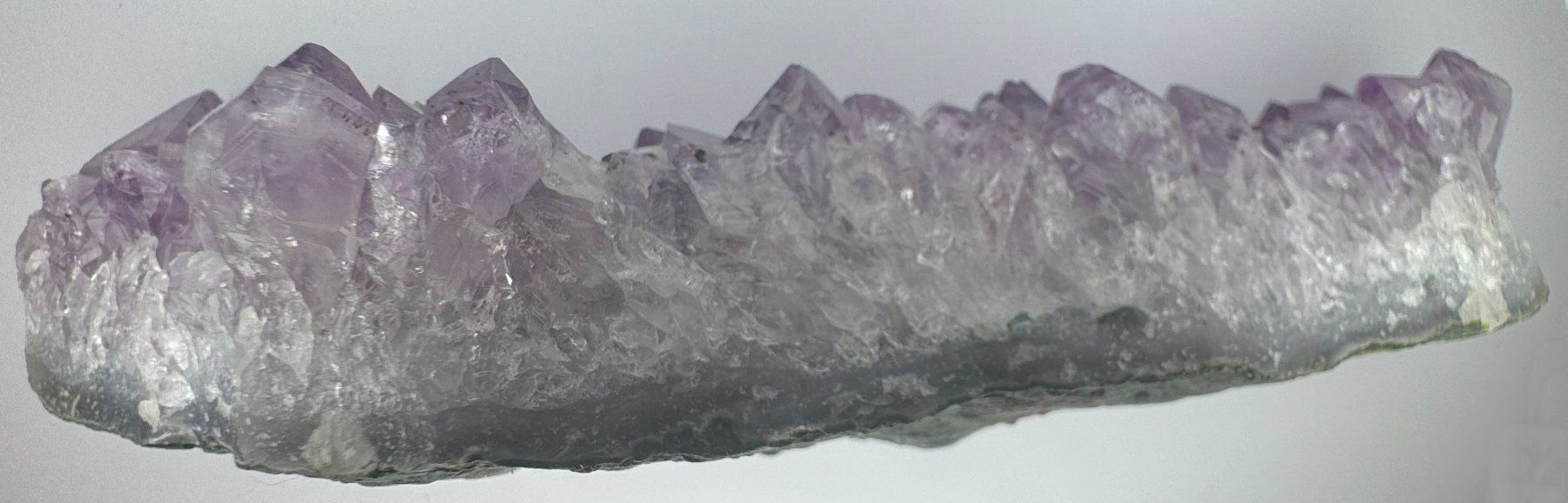 Minerali & Pietre curative: Tranche de géode d'améthyste 15x7x3 cm – Usato da Bellevue venduto da beautiful-objects 3