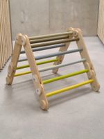 Kletterdreieck Holz bunten Sprossen für Kinder