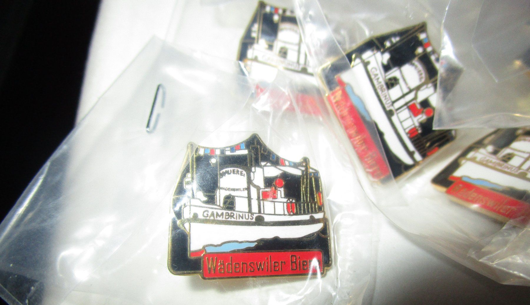 Placchette & Badge: Lot Wädenswiler Biere Pins – Usato da Wädenswil venduto da Freizeitspass11 1