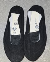  Turnschläppli schwarz Grösse 29 