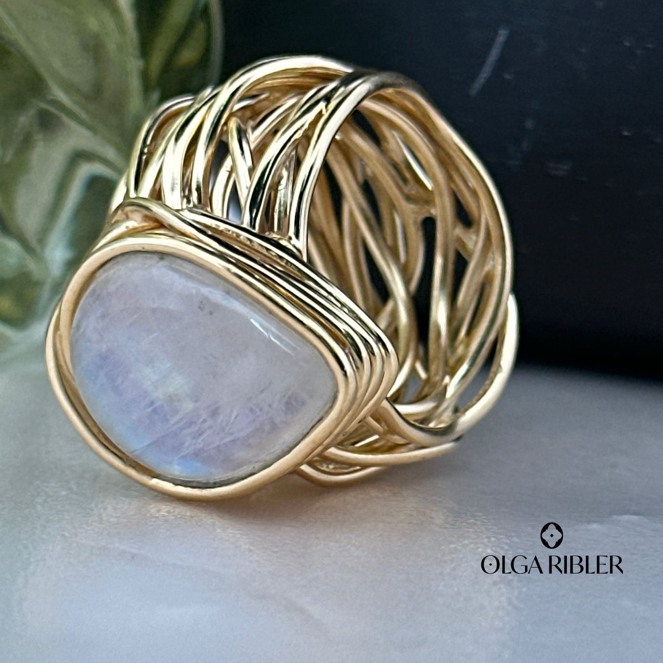 Olga Ribler Anelli: Spaghetti-Ring mit  Regenbogen-Mondstein Gr 57 – Nuovo (secondo la descrizione) da Luzern venduto da Schmuckoutlet 6