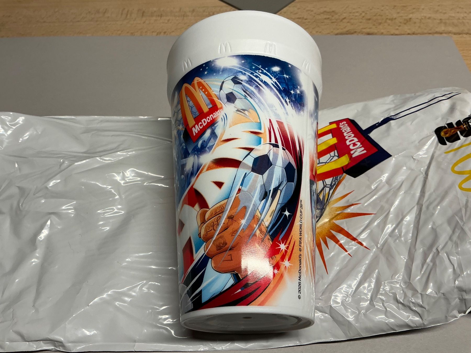 Contenitori & Simili: Sammelbecher Mc Donalds WM - Beckham – Nuovo (secondo la descrizione) da Sarmenstorf venduto da Snail83 1