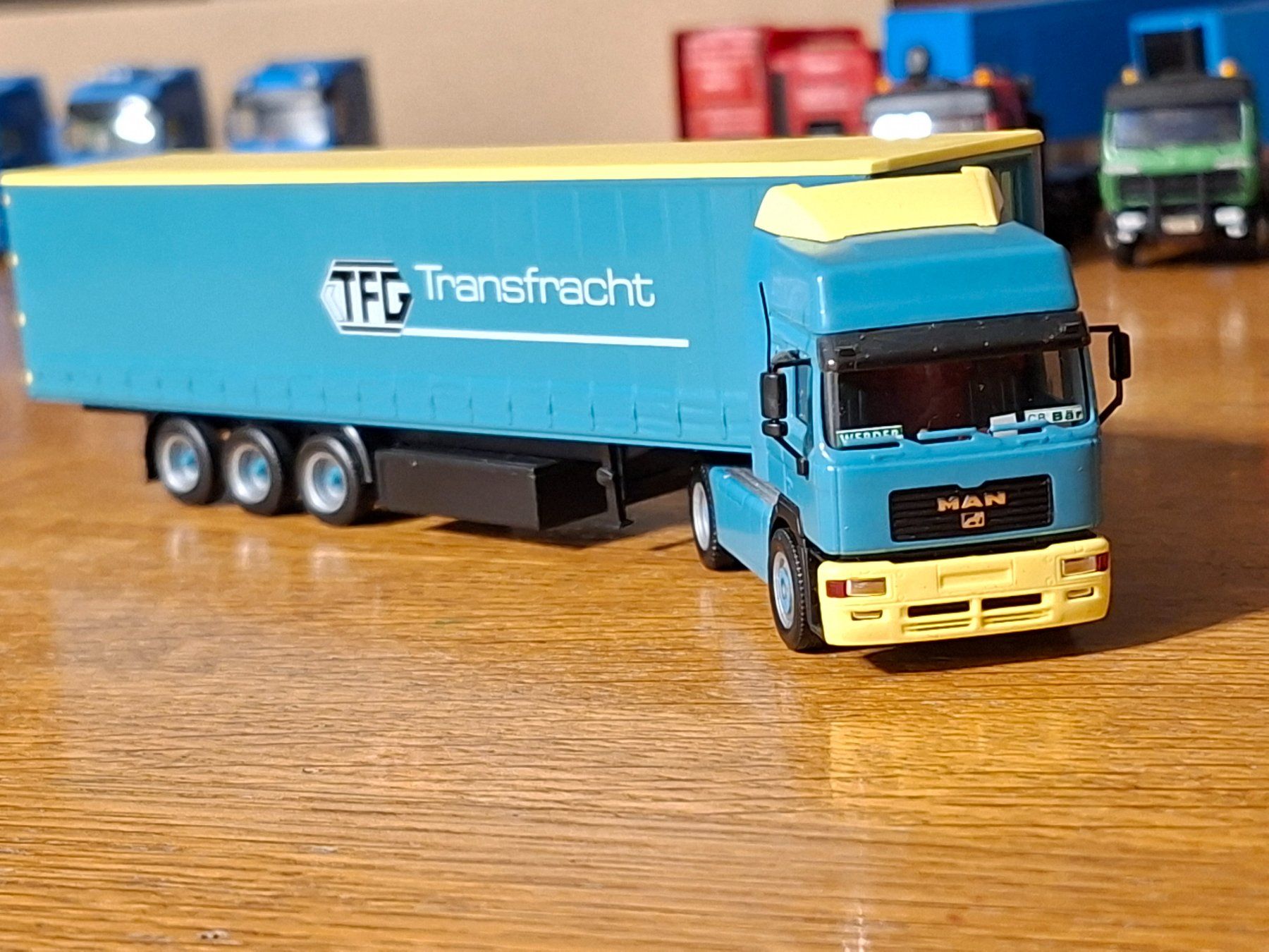 Herpa Kit di modellismo & Modellini statici: MAN Sattelzug 1:87 Herpa – Usato da Vordemwald venduto da TGV9497