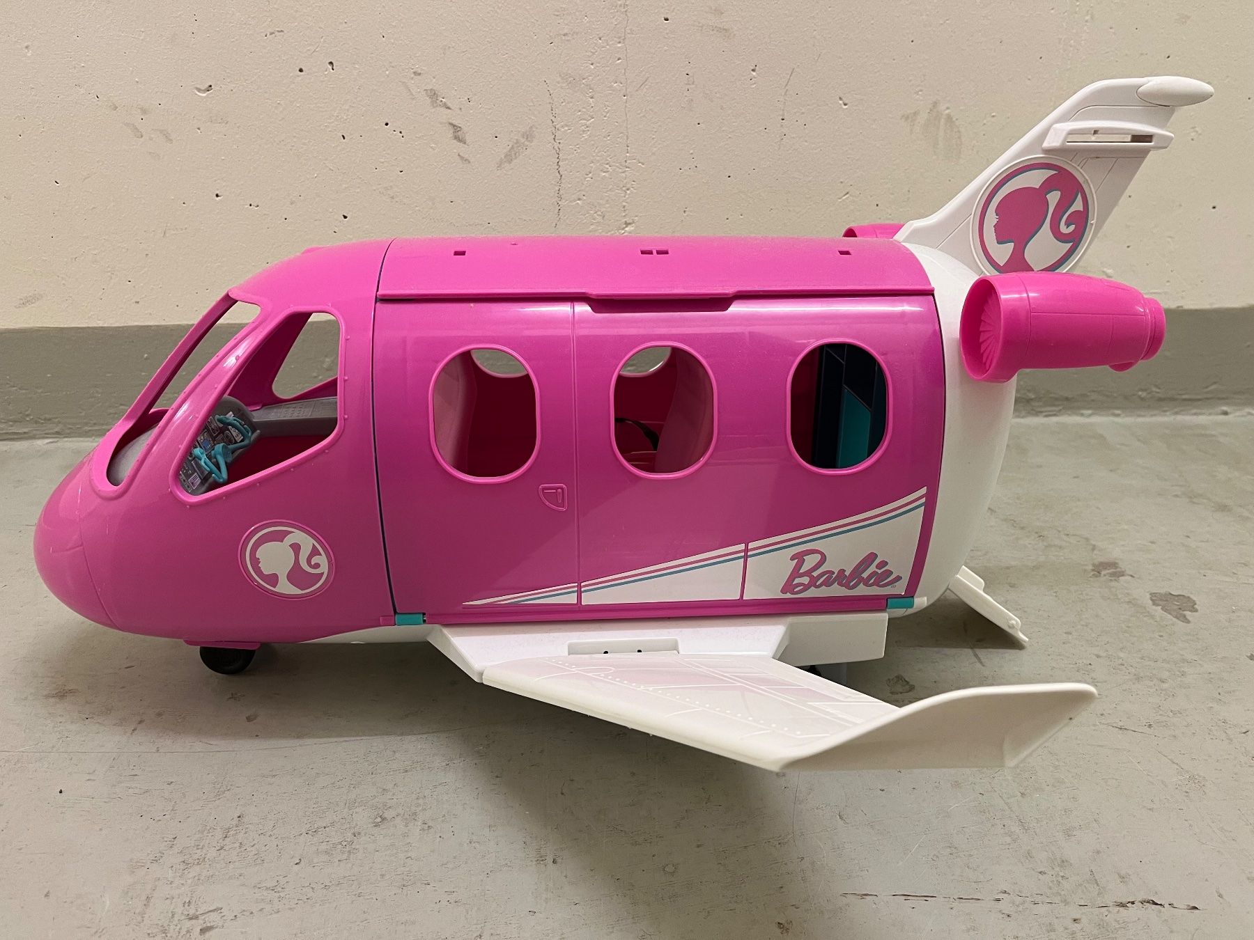Hasbro Giocattoli: Barbie Flugzeug – Usato da Baden venduto da eklym