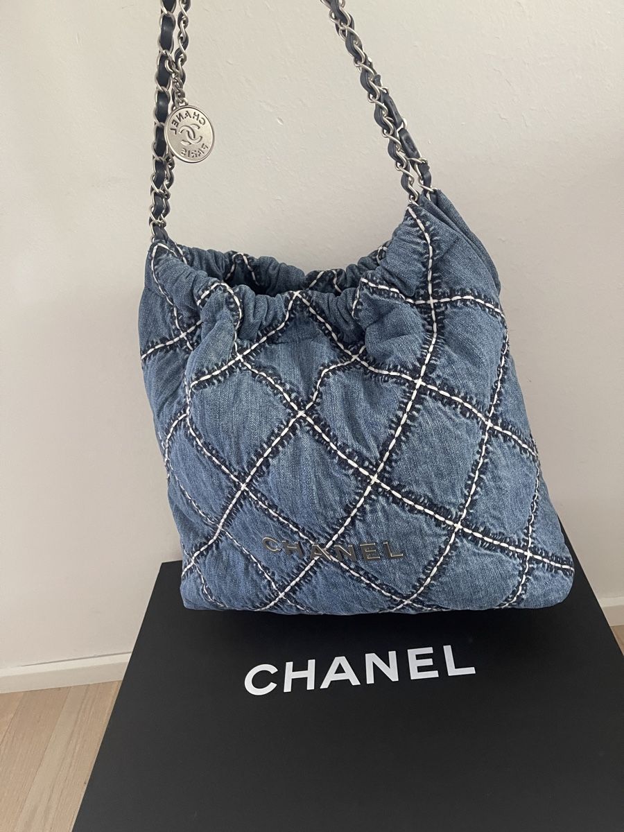 Chanel Borse da donna: Chanel 22 Denim medium Bag Full Set – Usato da Nyon venduto da My_wardrobe 3