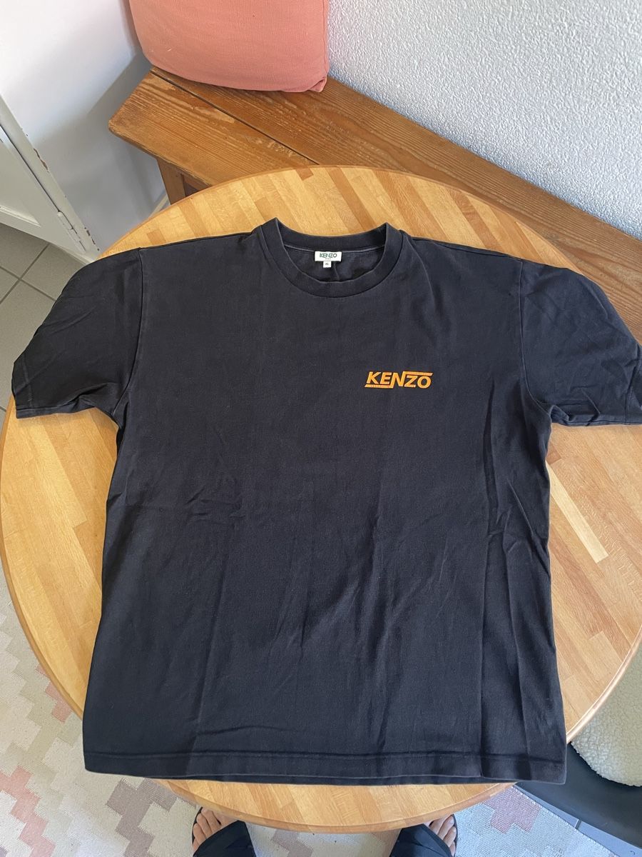 Kenzo T-shirt: Kenzo t-shirt – Usato da Bern venduto da SimonimusKaltus