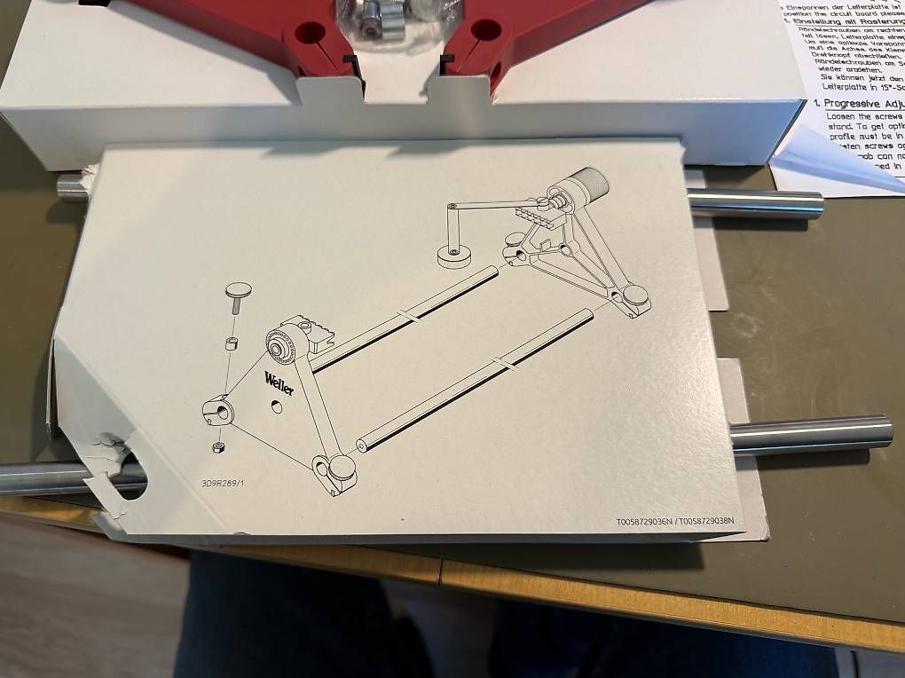 Componenti elettronici: Weller ESF120 Leiterplattenhalter PCB Holder – Usato da Frauenfeld venduto da Joshino 2