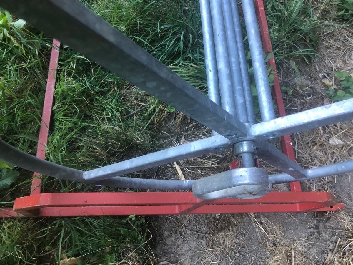 Alle Werkzeuge: Schlauchhaspel, Rolle  – Gebraucht aus Plasselb von MatthD 3