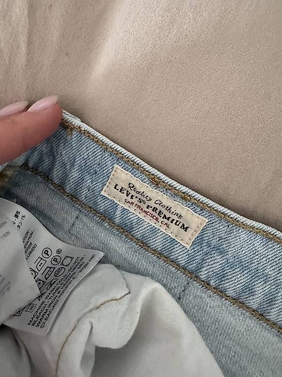 Jeans: Levis Jeans Damen 501 – Usato da Rotkreuz venduto da LoriLori 3