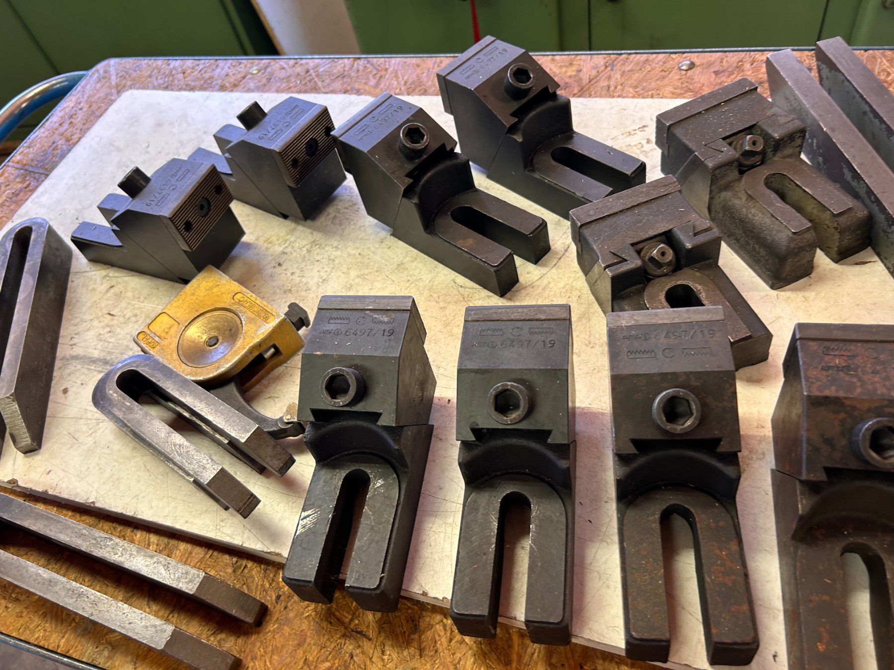 Tous les outils: Spannmaterial – D'occasion à Münchenstein par fransch 4