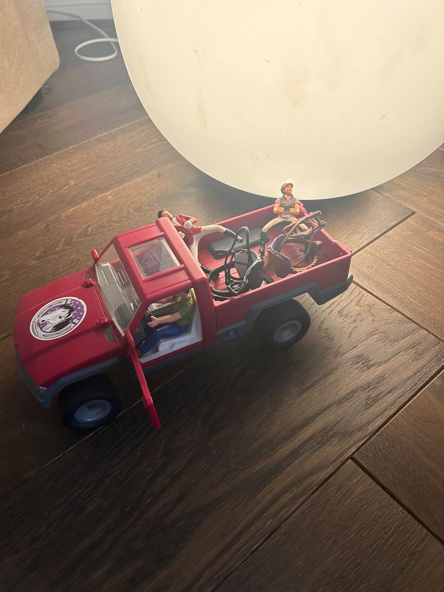 Schleich Giocattoli: Schleich Pferdetransporter – Usato da Basel venduto da Rebekka84 1