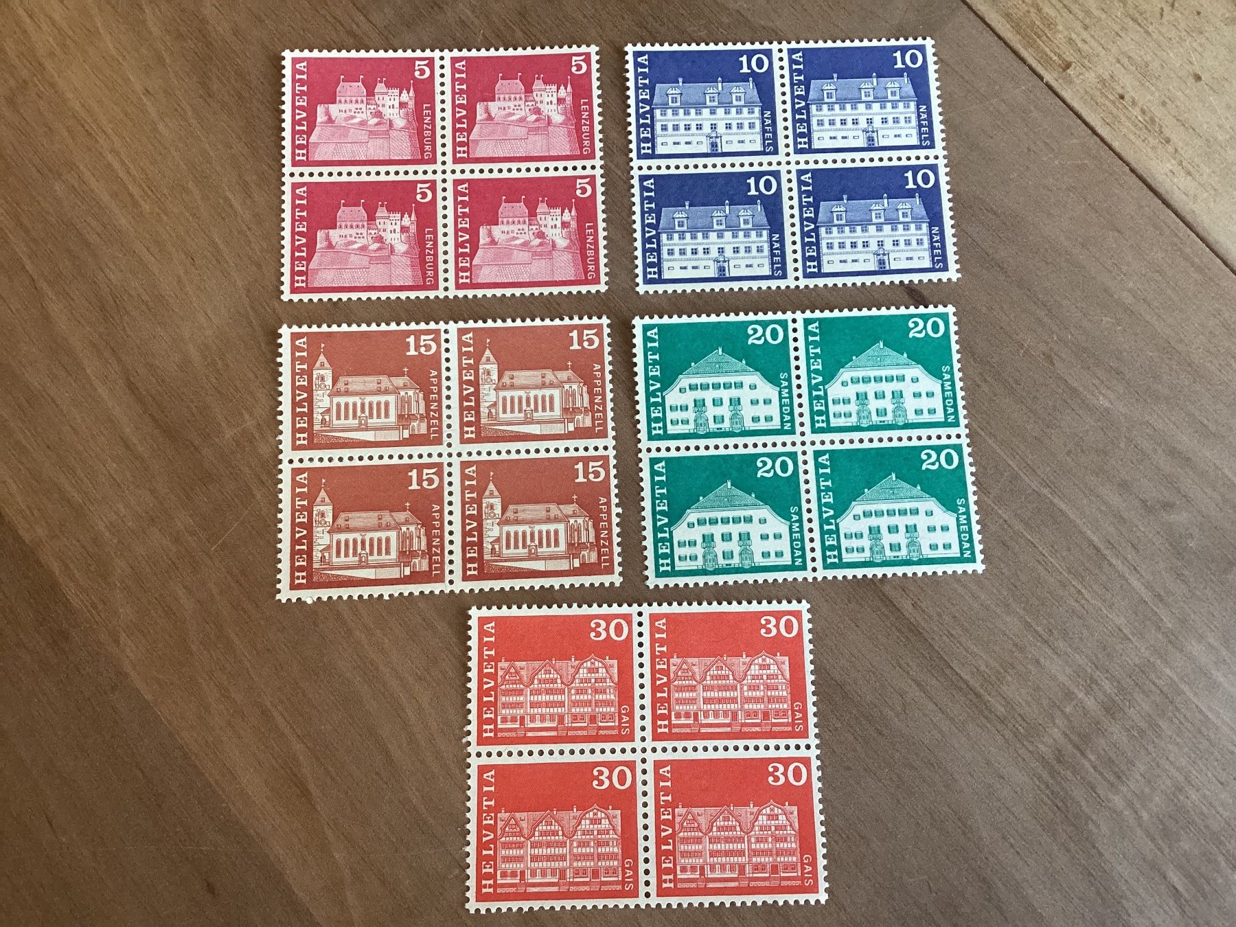 Tutti i francobolli: Briefmarken postfrisch Baudenkmal kleine Werte – Nuovo (secondo la descrizione) da Seftigen venduto da Muggelwomb