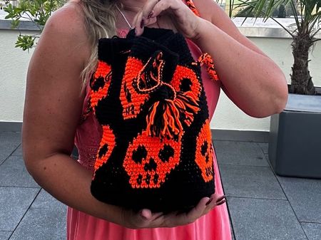 Totenkopf Beuteltasche / Halloween Bag rund NEU Handgemacht