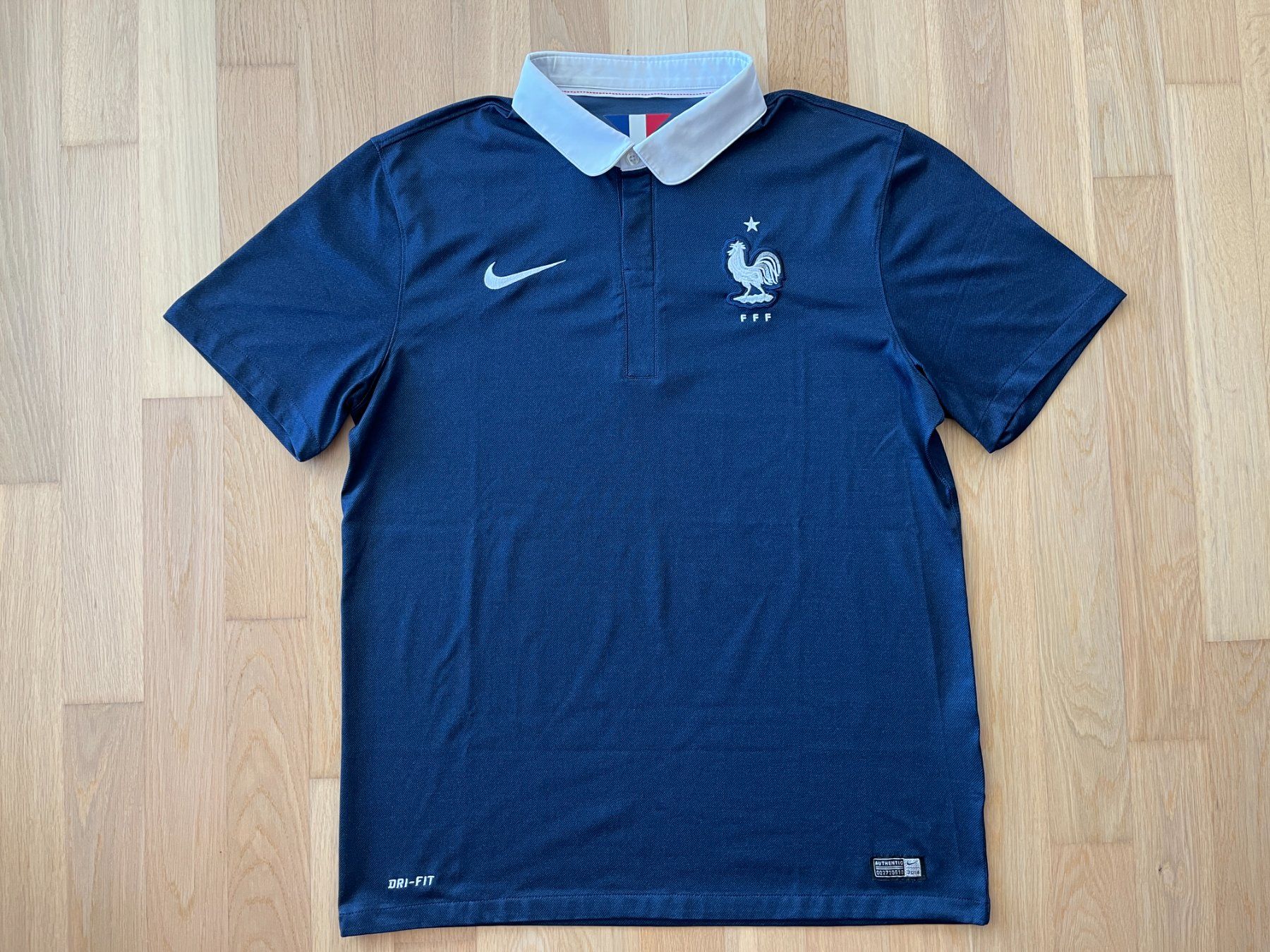 Nike Leibchen & Hosen: France 2014 Home Nike L – Neu (gemäss Beschreibung) aus Luzern von ant_fvx9