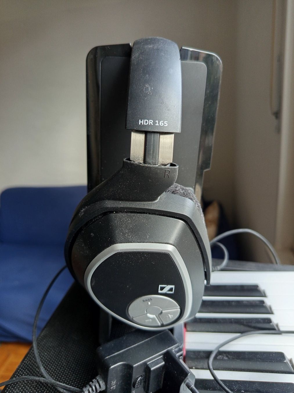 Sennheiser Cuffie: Sennheiser HDR 165 avec coussinets en velours confortable – Usato da Pully venduto da maxime447007 1