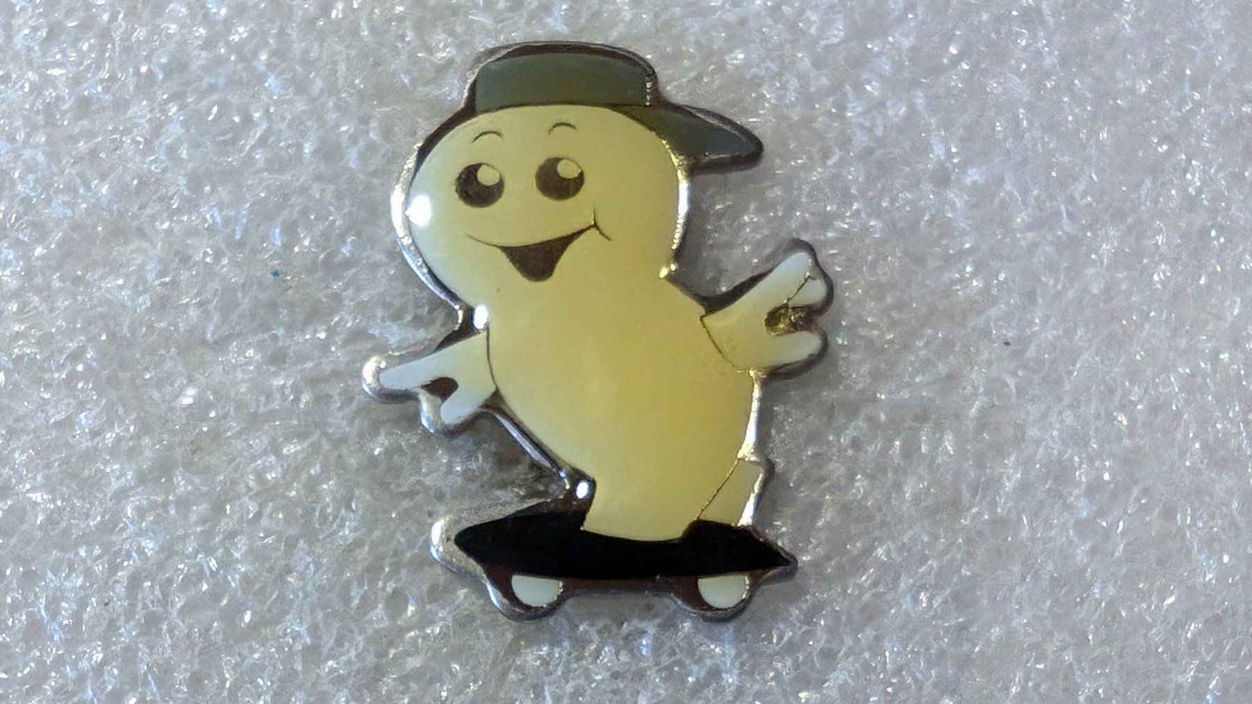 Placchette & Badge: Ansteckpin 223: Maga Bio – Usato da Oppligen venduto da Pin-Fall-Shop