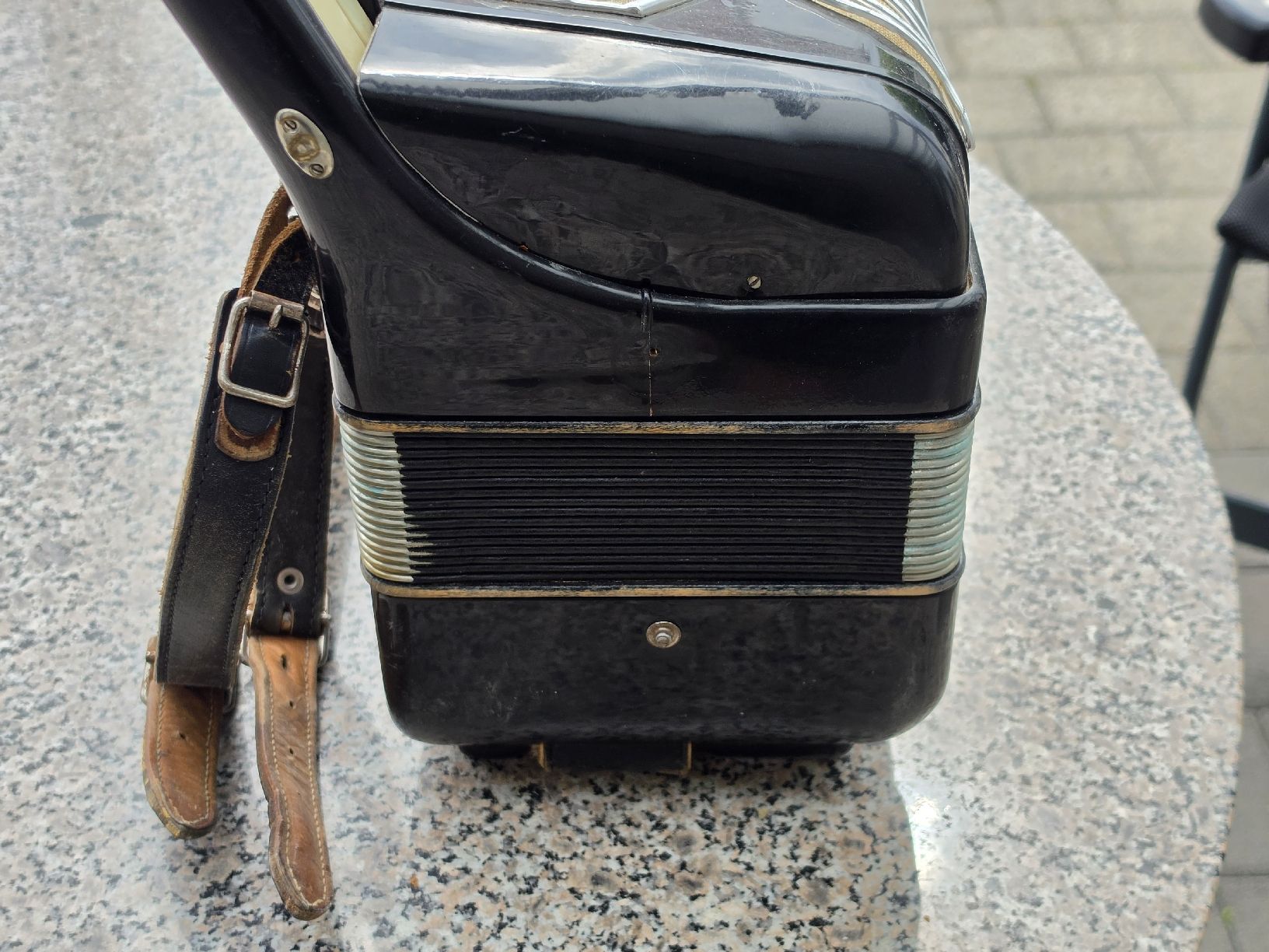 Hohner Strumenti musicali: Akkordeon HOHNER VERDI II gebraucht – Usato da Mettlen venduto da elios0888 8