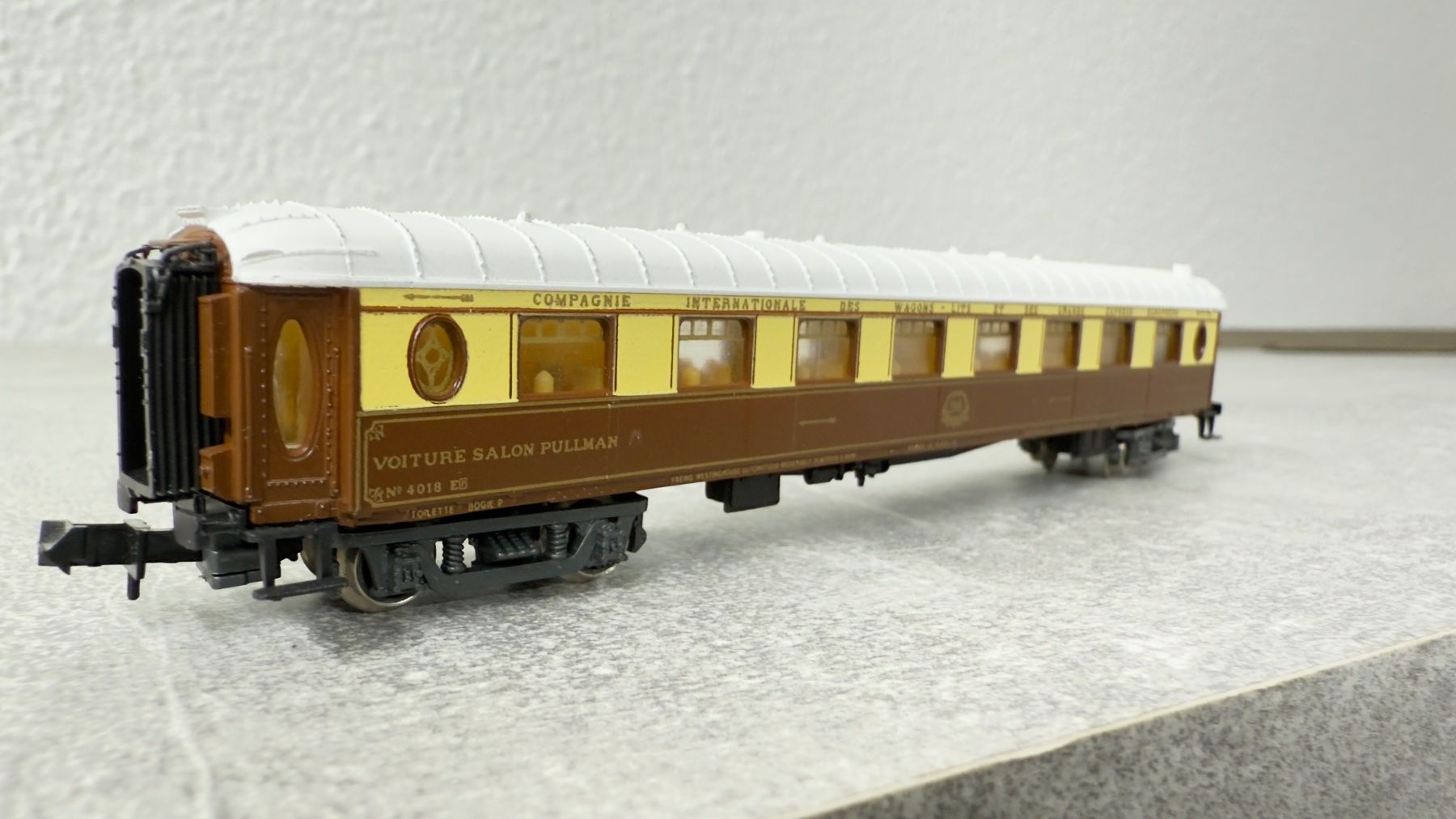 Rivarossi Modellini di ferrovie: Rivarossi Europeen Express Pullman Car Spur N – Usato da Schlieren venduto da rat_lq6b