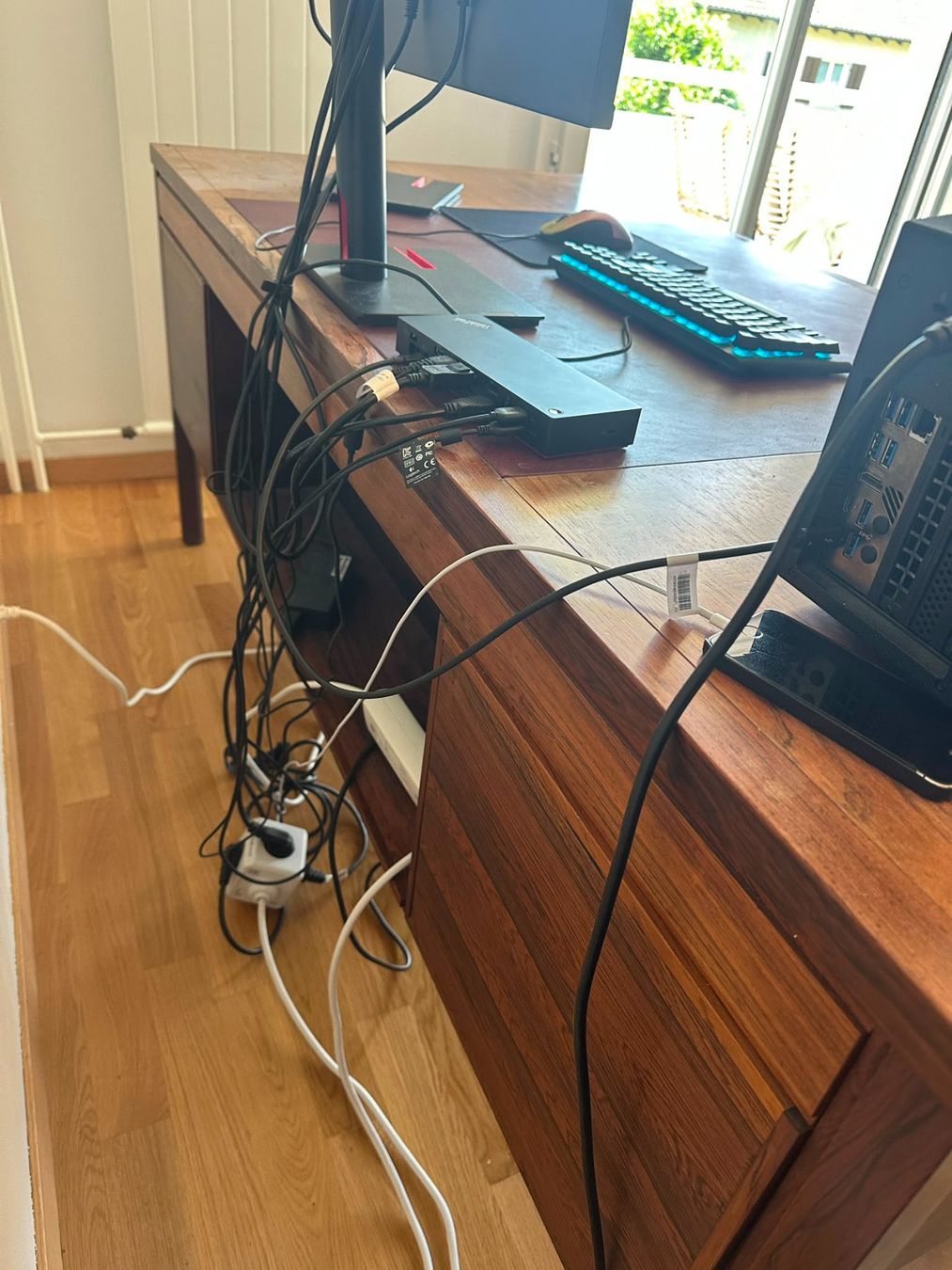 Scrivanie: Danish mid century desk – Usato da Rudolfstetten venduto da jel_89bt 3