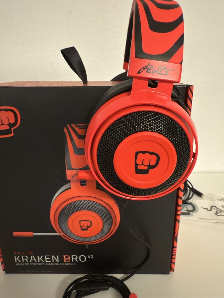 Razer Cuffie: Razer Kraken Pro V2 Pewdiepie Edition – Nuovo (secondo la descrizione) da Dorf venduto da Porsche12 1