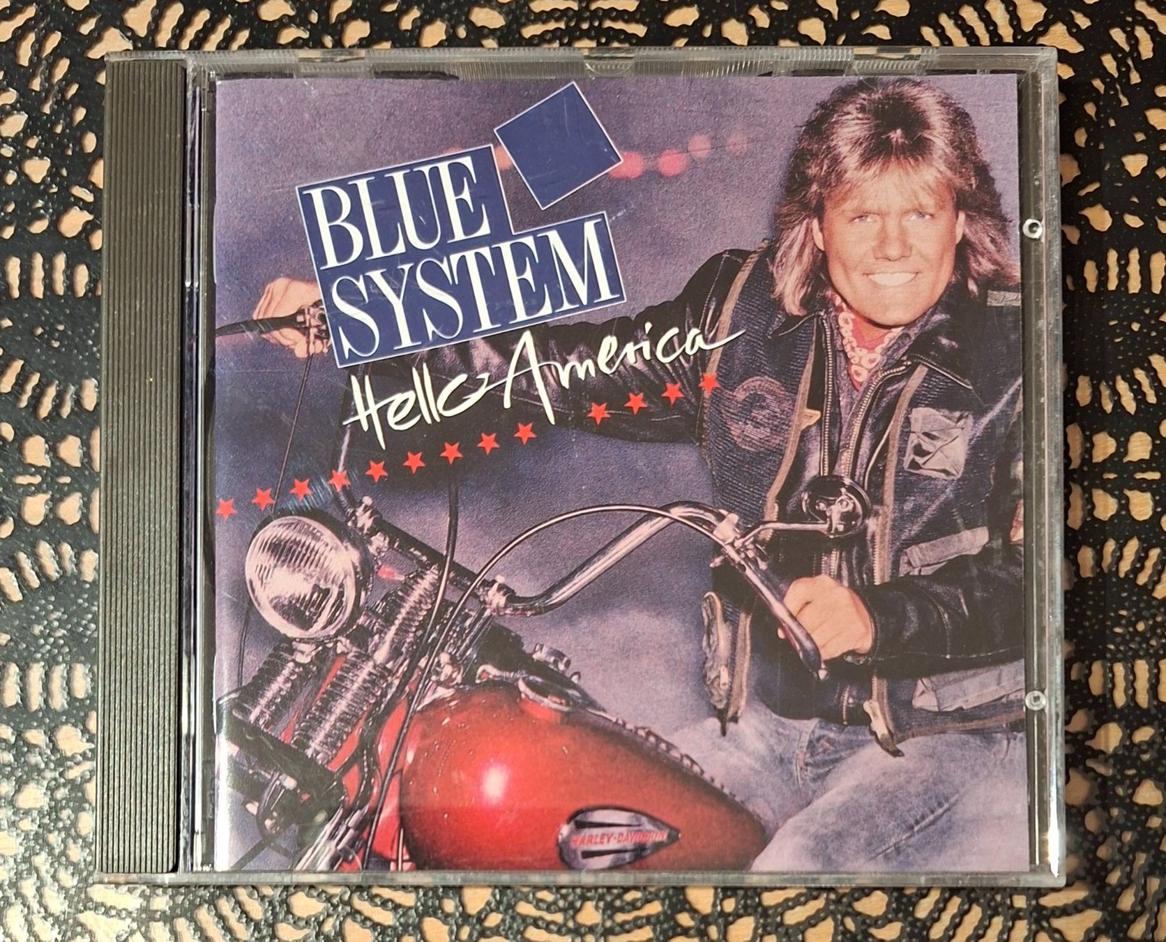 CD: Blue System - Hello America, DE Pop CD Album 1992 – Usato da Schönenberg TG venduto da Gregolino76