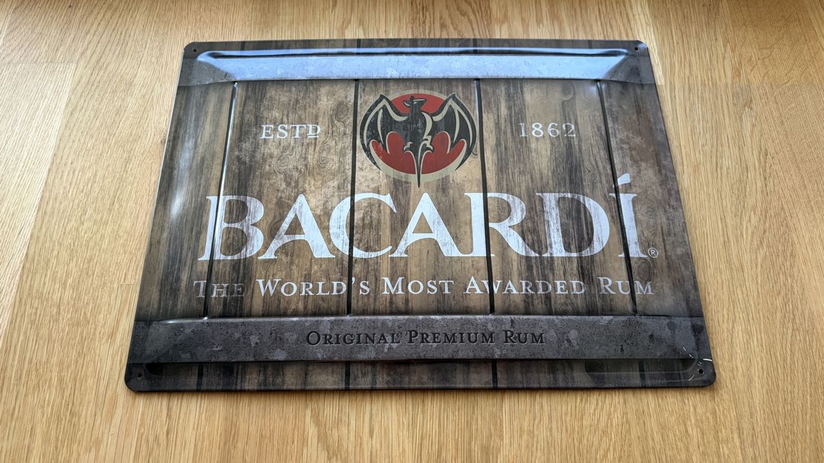 Bacardi Insegne: Bacardi Rum Blechschild Vintage – Usato da Höri venduto da cedric_98