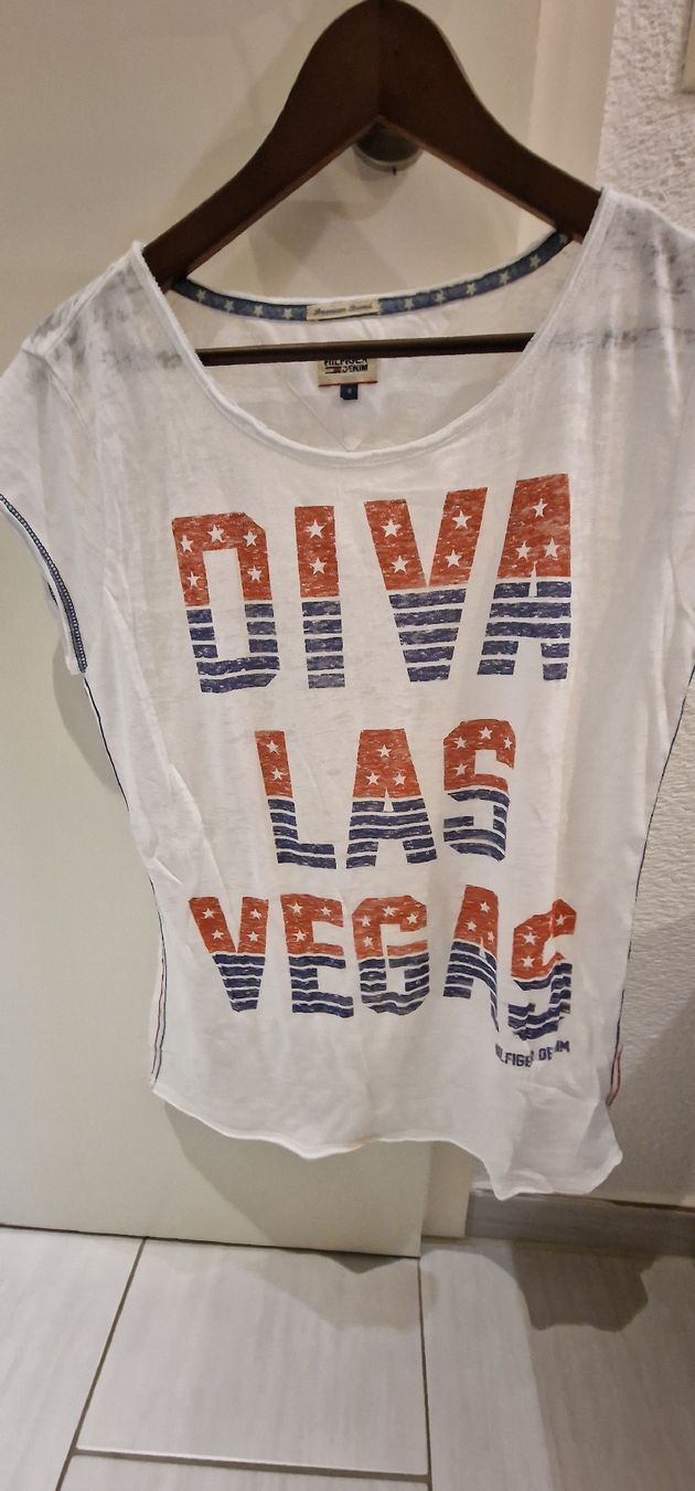 Tommy Hilfiger T-shirt: Tommy Hilfiger – Nuovo (secondo la descrizione) da Oftringen venduto da bin_2wk8