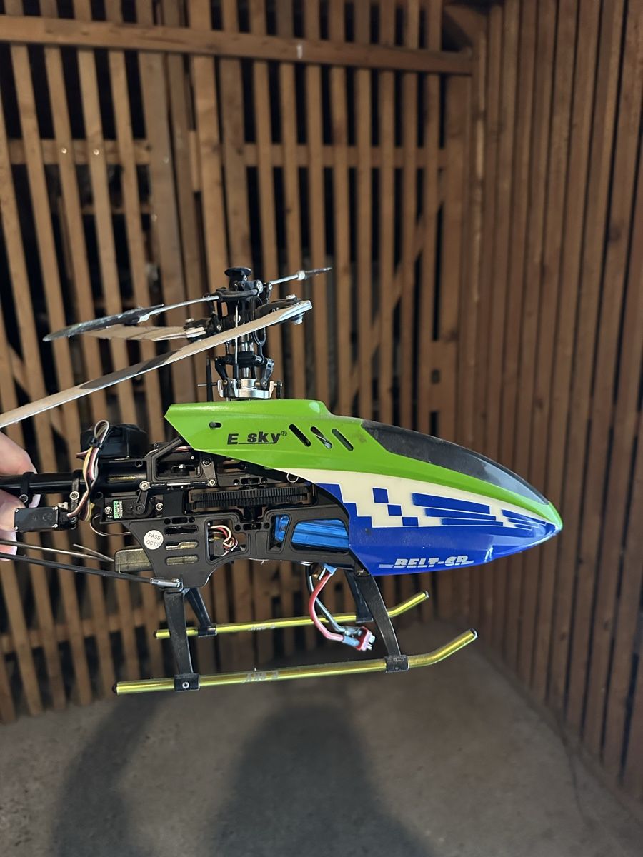 RC Modellbau: Hélicoptère RC E-Sky - Idéal pour débutants! – Gebraucht aus Thônex von Andre.olvs 3