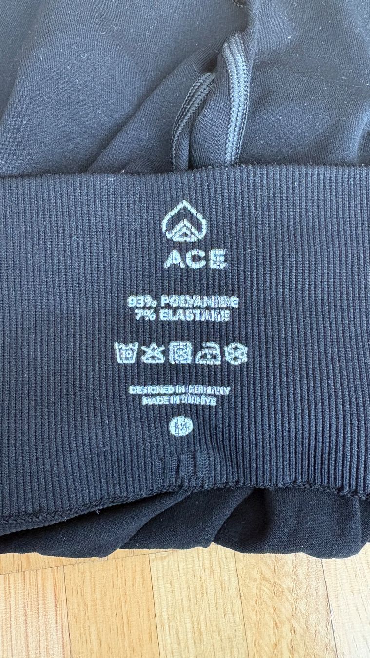 Oace Leggings: Oace Shorts Schwarz – Nuovo (secondo la descrizione) da Thalwil venduto da Corinne7 2