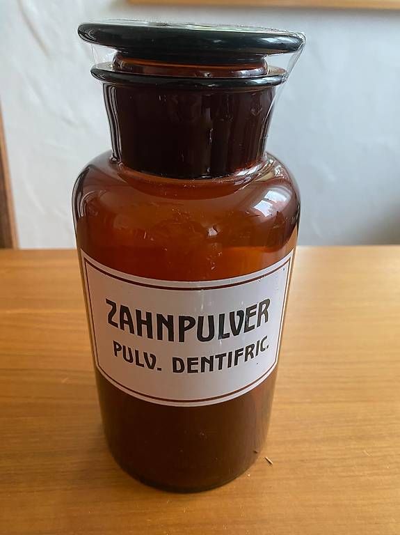 Accessori da laboratorio: Apothekerflasche - Glasbehälter "Zahnpulver" – Usato da Oberglatt ZH venduto da sglattibrocki 2