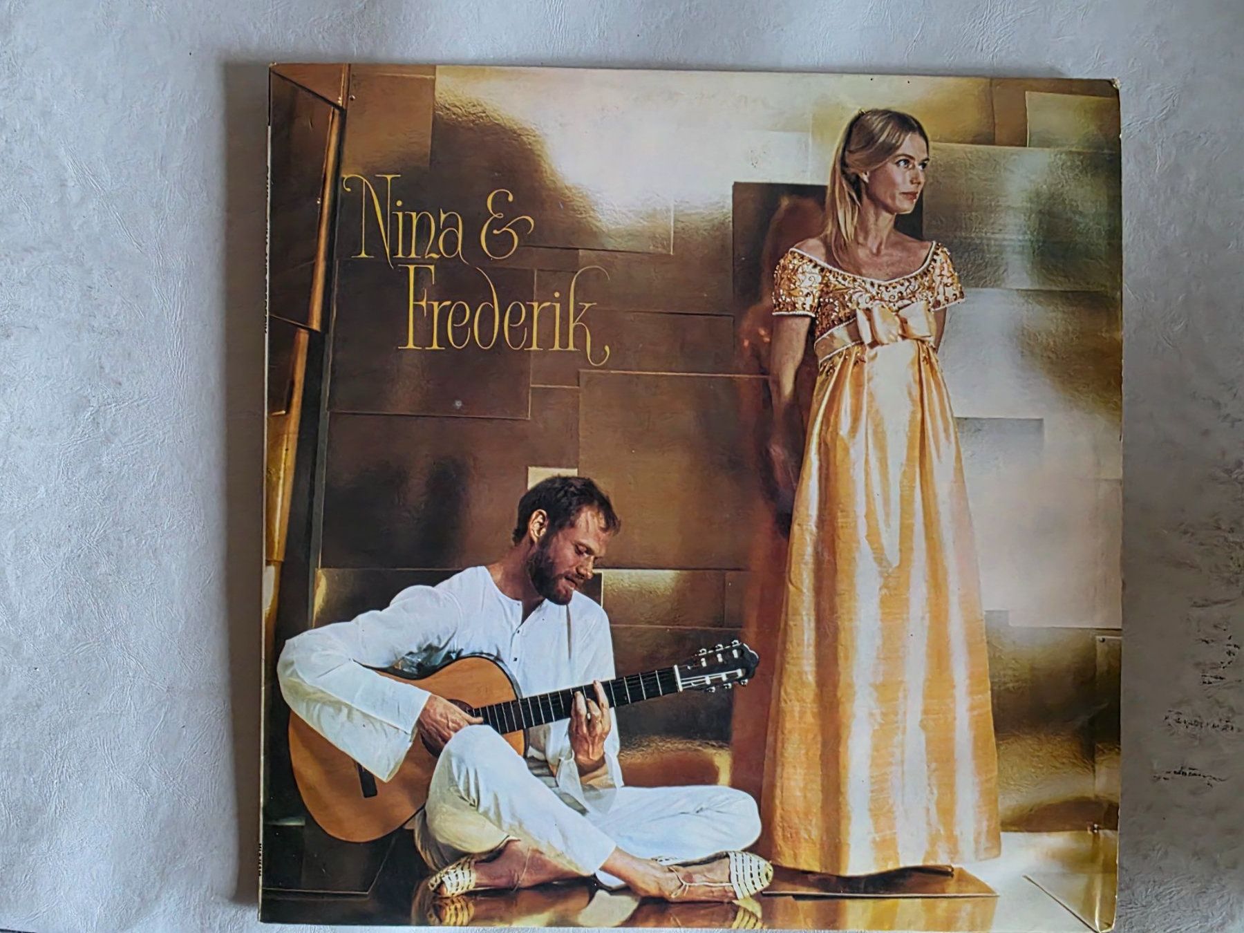 Dischi in vinile: LP - Nina & Frederik - Dawn - Metron 77339 – Usato da Walterswil BE venduto da Lonitti