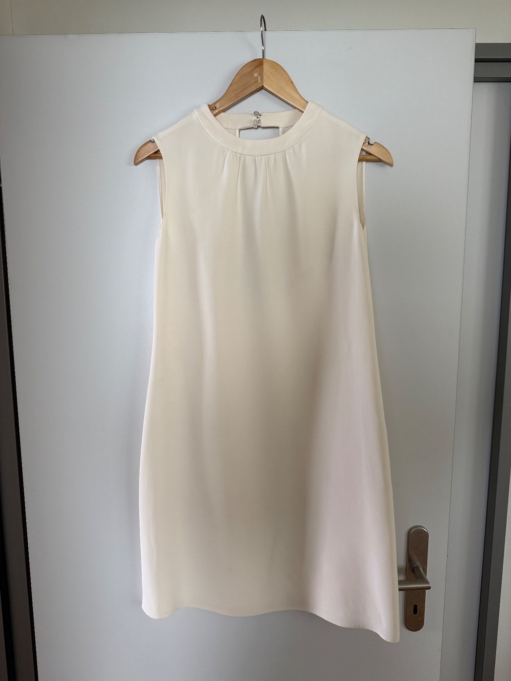 Valentino Vestiti: Valentino cape dress – Usato da Schindellegi venduto da Kar_5zrb 3