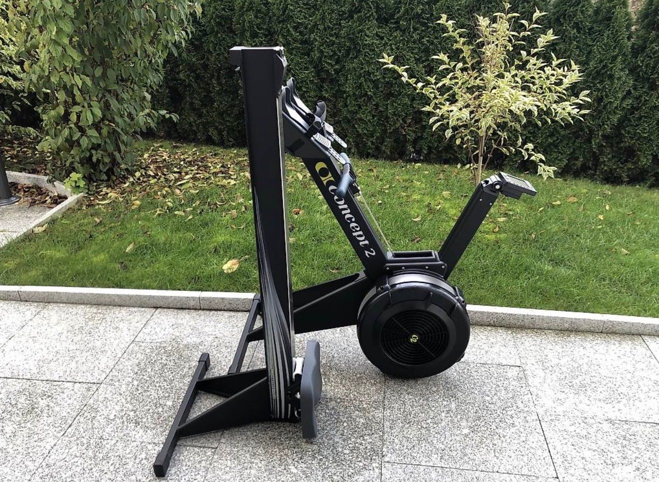 Concept 2 Hometrainer: Rudergerät Concept Indoor Rower Modell E mit PM5 – Nuovo (secondo la descrizione) da Birr venduto da ping9 4
