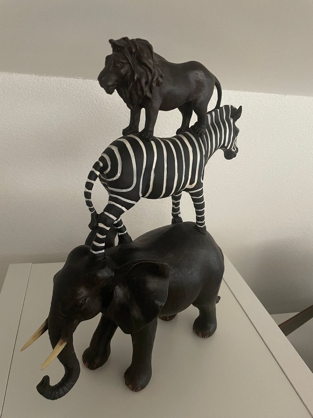 Statuette: Tierfiguren : Elefant, Zebra, Löwe – Nuovo (secondo la descrizione) da Schiers venduto da Flipi4