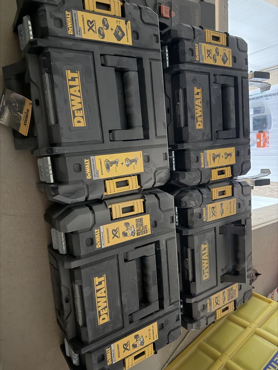 Dewalt Tous les outils: De Walt Kisten – Neuf (Voir description) à Wangen SZ par ca018 2