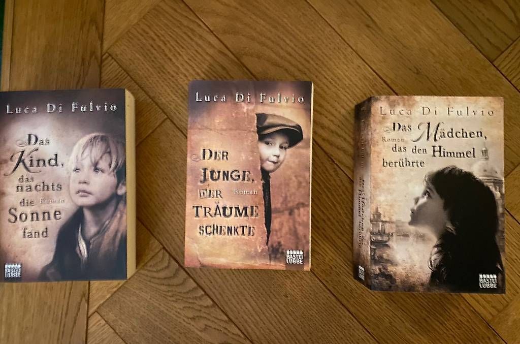 Bücher: Romane 3 Bücher – Gebraucht aus Gerzensee von ettigirbs