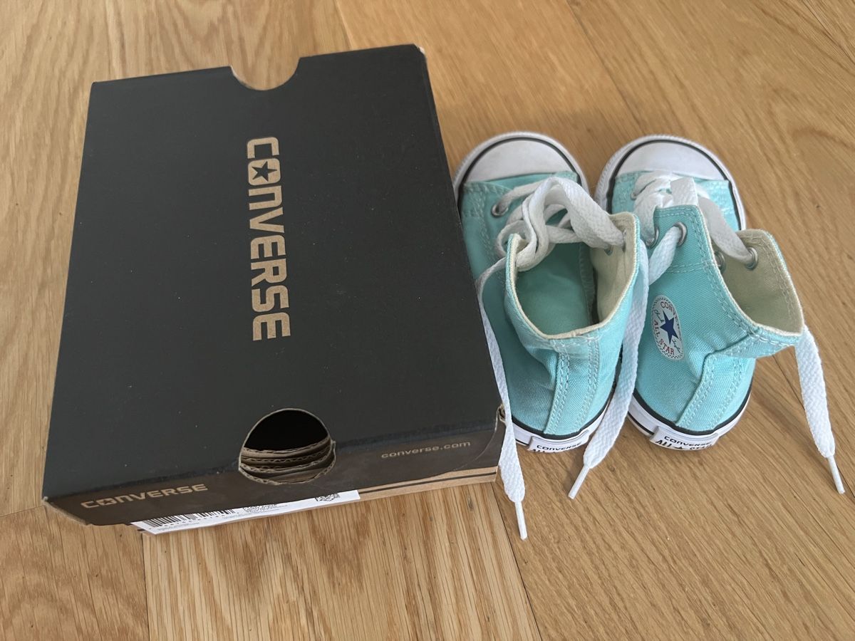 Converse Scarpe per ragazzi: Converse Chuck Light Aqua Gr. 22 – Usato da Zollikerberg venduto da Huglina