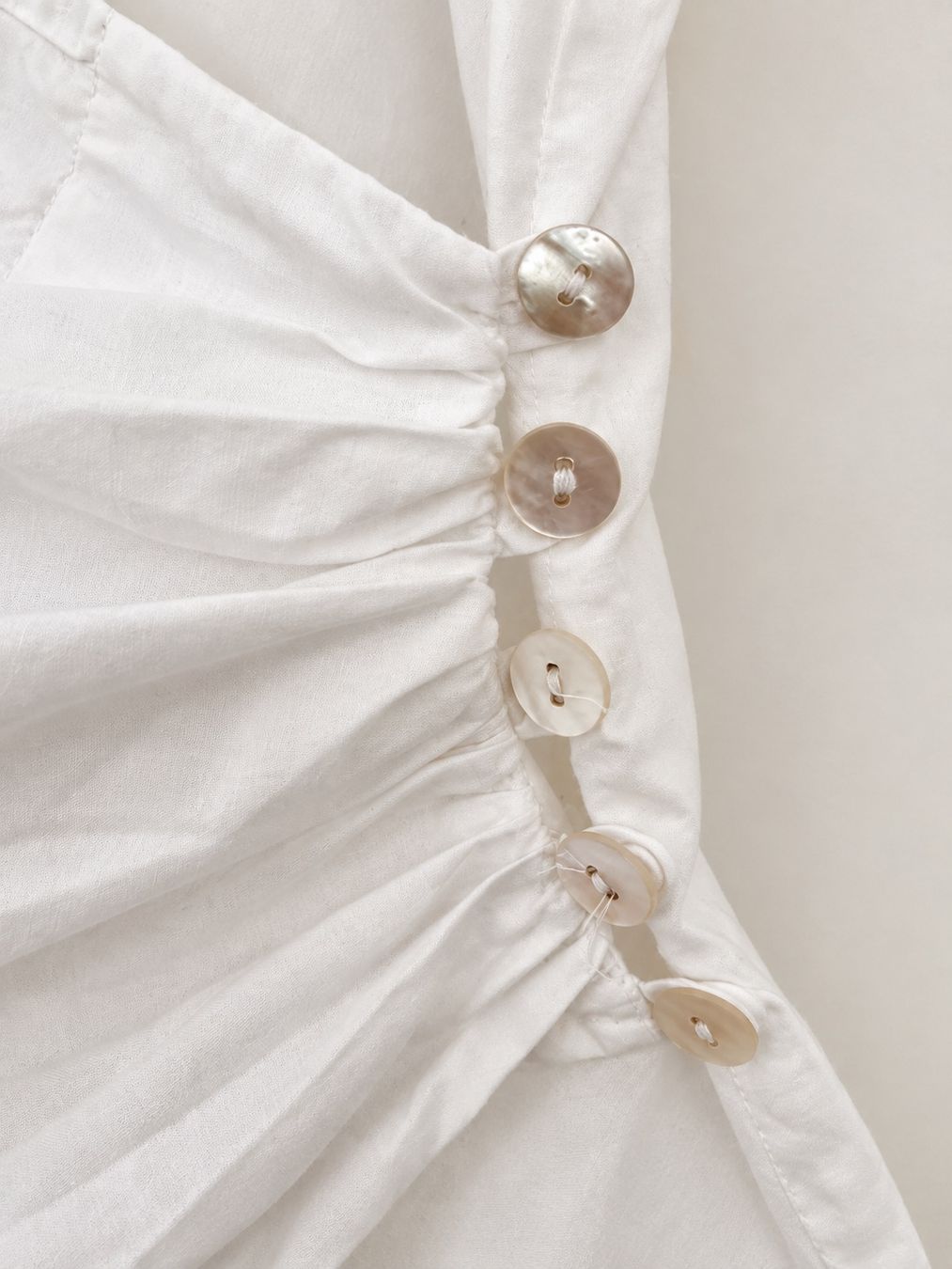 Max Mara Camicette: Max Mara elegant white shirt 🤍 – Usato da Zürich venduto da pulapula 4