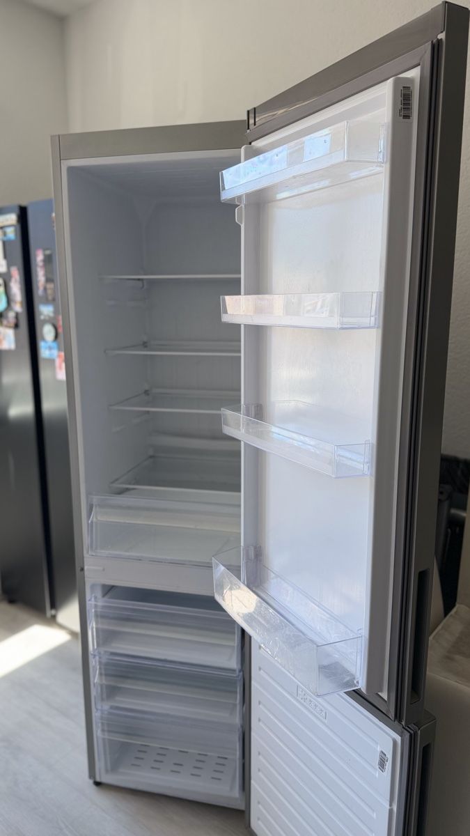 Frigoriferi: Frigorifero con congelatore – Usato da Bellinzona venduto da hel_mj2s 3