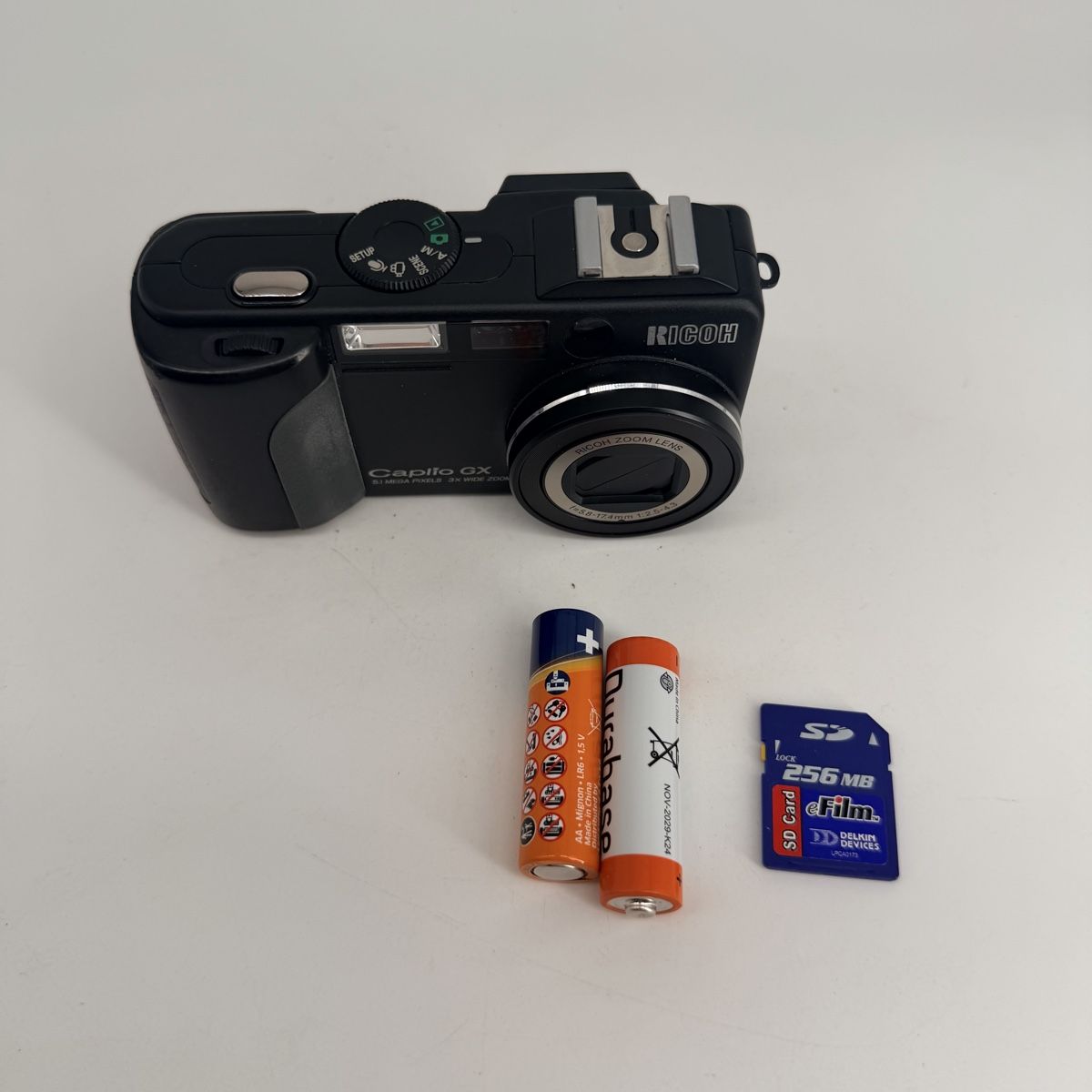 Ricoh Appareil photo: Ricoh Caplio GX – Compact expert vintage – D'occasion à Vessy par _Callidus_
