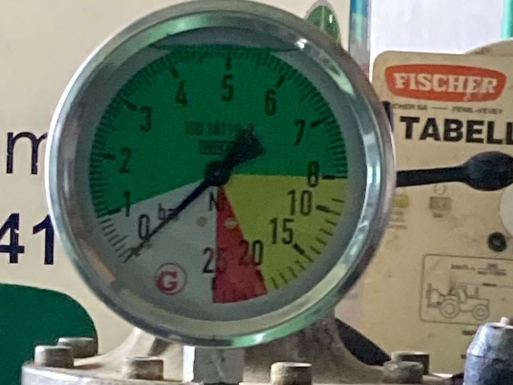 Tecnologia medica: Manometer  0 - 5 - 25 Bar Extra-Gross 100 mm – Nuovo e nell'imballaggio originale da Büren/ So venduto da u.limacher