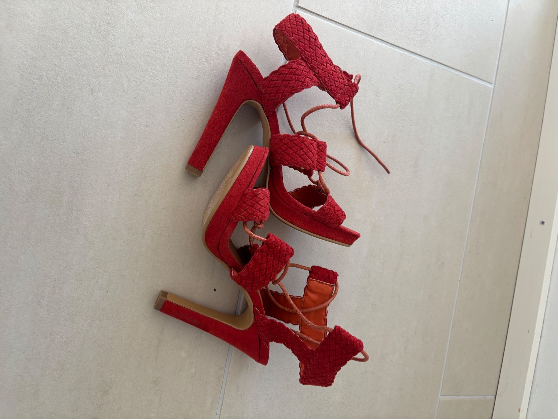 Etam Damenschuhe: Sandalen Etam Korallenrot Grösse 36 – Neu (gemäss Beschreibung) aus Zürich von Ciaeli